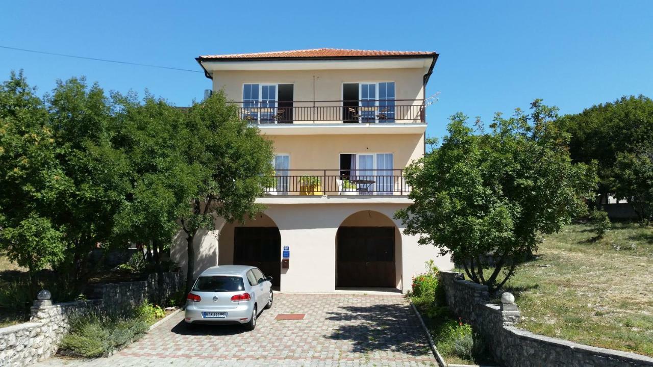 Apartments Claudia Šmrika المظهر الخارجي الصورة